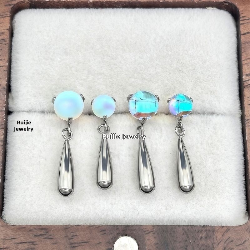 Pilienveida auskari no titāna sakausējuma F136, mēness akmens ar dimanta griezumu