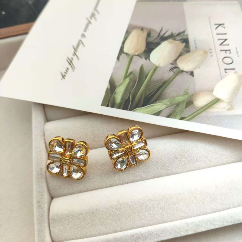 Σκουλαρίκια: επιχρυσωμένα με πραγματικό χρυσό; βύσματα αυτιού από 18k χρυσό; Rococo στυλ; κυκλοφορία φθινοπώρου 2025; λογοτεχνικό ρετρό