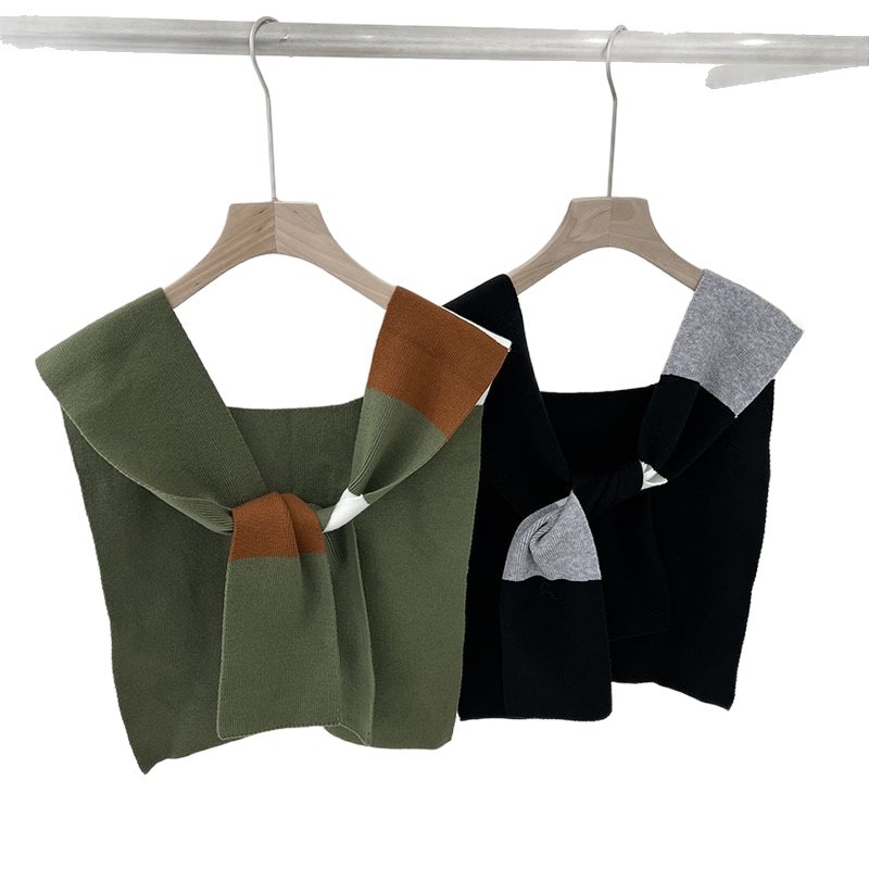 Koreai stílusú sál, hamis V-nyakkal, akril/műgyapjú kötött anyagból, négyszögletes alak, 40 cm szélesség