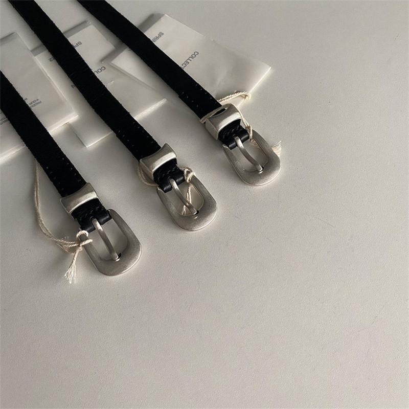 Колан от естествена кожа, горен слой телешка кожа, ширина 2-4 см, ръчно пришит, японски стил закопчаване