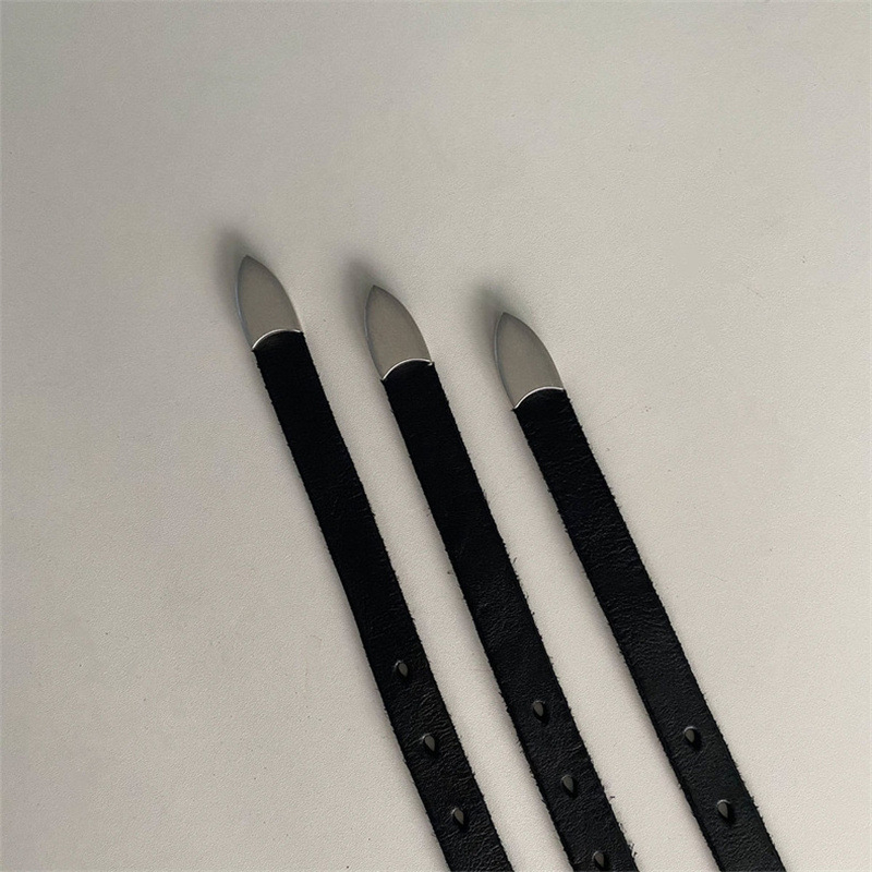 Колан от естествена кожа, горен слой телешка кожа, ширина 2-4 см, ръчно пришит, японски стил закопчаване