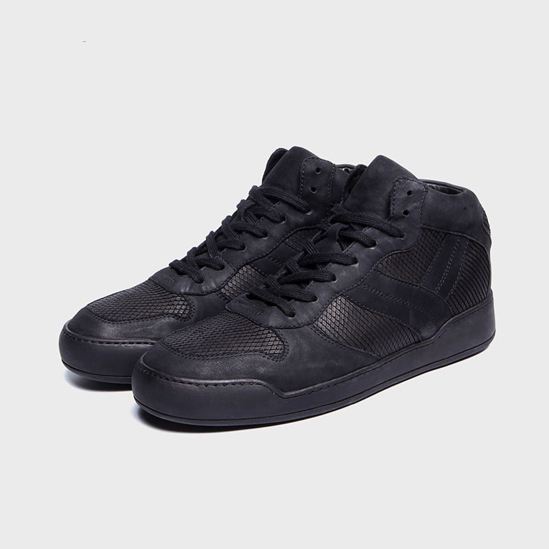 Vīriešu ādas Chelsea augstās botas, rokas darinātas, Knife-Cut raksts – augšpuse: āda; zole: gumija; iekšējais materiāls: pigskin; papēža augstums: 1–3 cm; ziemai