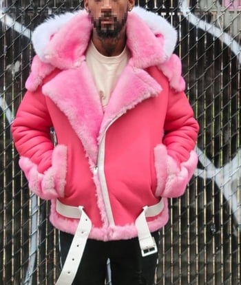 Férfi műbőr stílusú kabát kapucnival és nagy szőrme gallérral, zipzár, poliészter bélés, vastag, laza szabás, oldalsó zsebek, téli ruházat