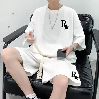 Set din două piese pentru bărbați cu tricou de mânecă scurtă și șorturi, țesătură waffle, din amestec de bumbac