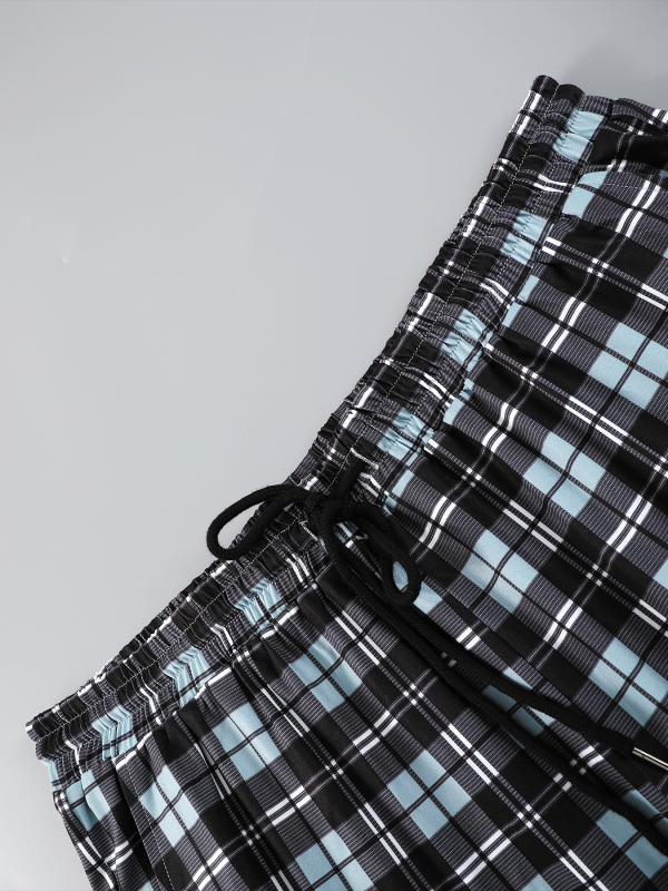 Мъжки ежедневен двучлен комплект: къс ръкав T-shirt с каре модел и дълги панталони; полиестер 95% + еластан 5%; за четири сезона