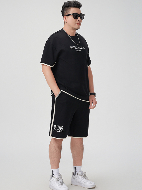 Плюс-сайз мъжки комплект от две части: T‑шърт с къс ръкав и къси панталони с foam принт за лято (Материал: 75,4% памук, 24,6% полиестер; Ръкав: къс; Долна част: шорти; Сезон: лято)