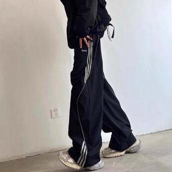 Munkaruha casual nadrág (csíkos minta; akril anyag; középmagas derék; kötőzárral záródó)