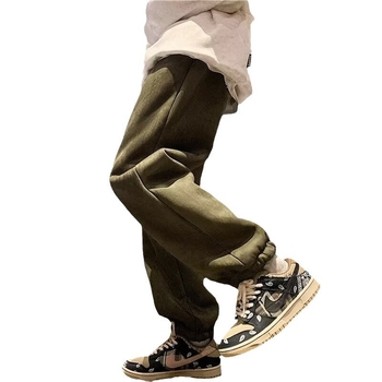 Muške jogging hlače s fleece podstavom, ravnog kroja, srednjeg struka, vezanje šnonom, zimska odjeća