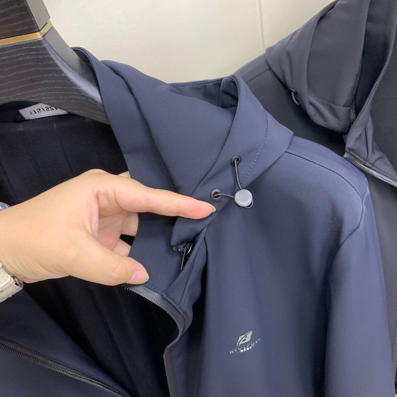 Vyrų rudens gobtuvė striukė verslo kasual stiliui, audinys nailonas/Milk Silk, kišenės su užtrauktukais, priekinis užtrauktukas