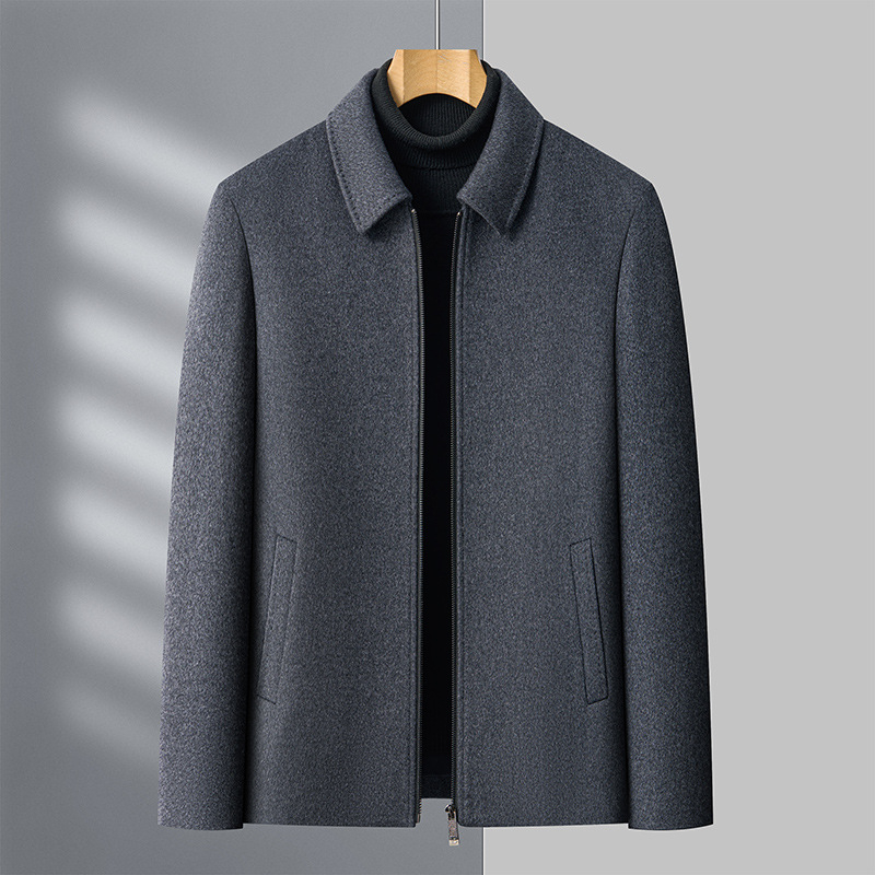 Ανδρικό μπουφάν κορεατικού στυλ με γιακά τύπου πέτο, μπροστινό φερμουάρ και επένδυση από λευκό χήνας πουπουλό