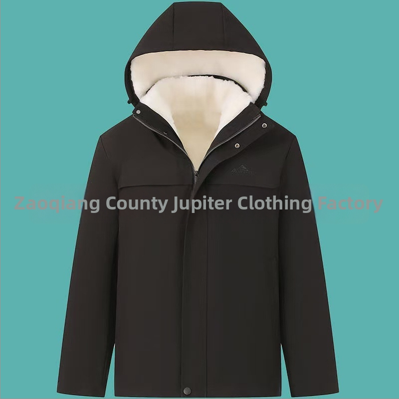 Vyriška žieminė striukė su kailio įdėklu ir vilnos deriniu, storesnis medvilnės užpildas, nuimamas apykaklė, užtrauktukas priekyje, laisvas kirpimas, įprastas ilgis