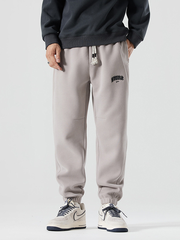 Мъжки спортни джогър панталони, tapered кройка, с връзка в талията, памук-полиестер смес, есен 2025