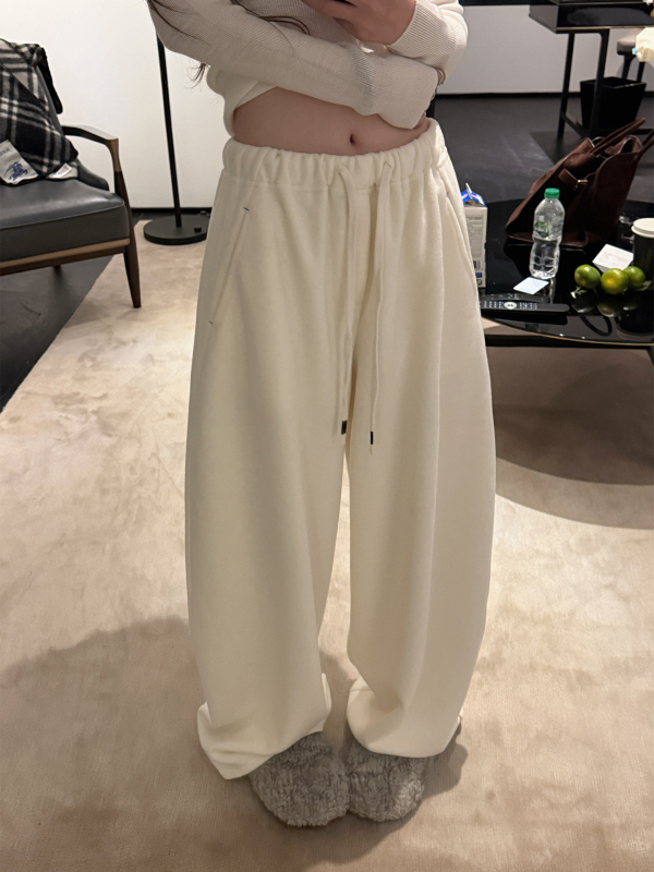 Hlače s visokim strukom, opuštenog širokog kroja, svakodnevni stil, pamuk-poliester mješavina (50–70% pamuka), zima 2025, japansko-korejski ležerni stil
