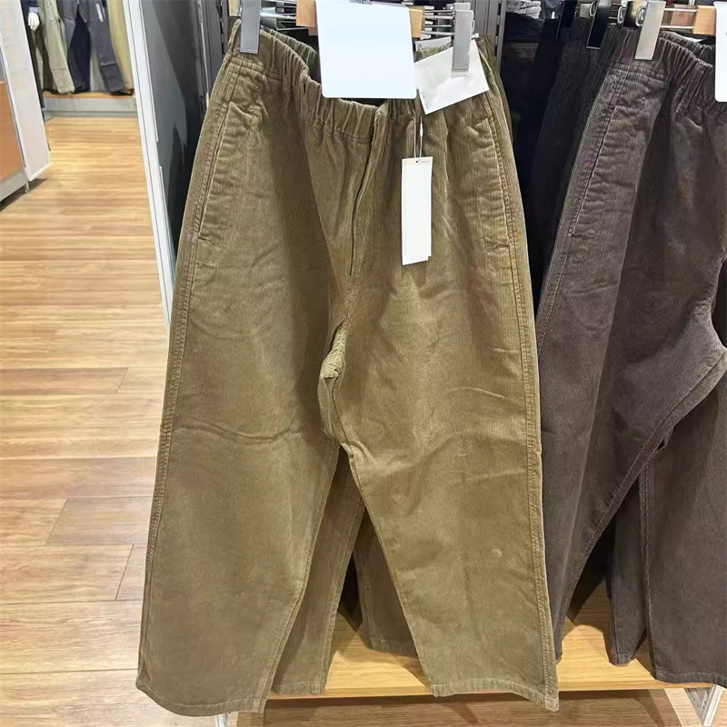 URAZ ženske corduroy cargo hlače – široka kroj, dužina 3/4, prirodna struka
