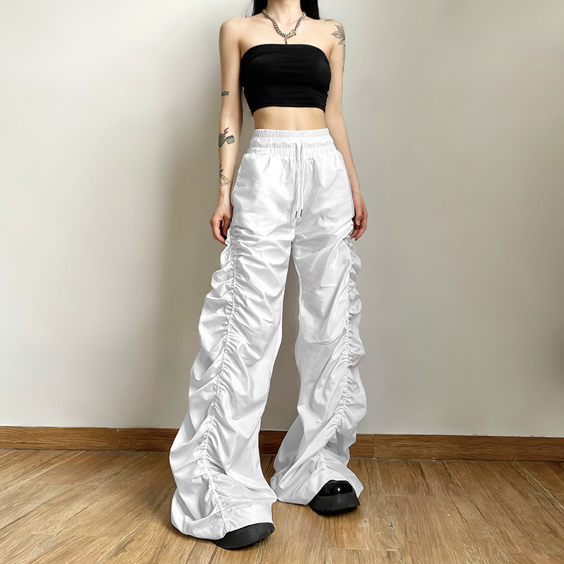 Ženske casual hlače, visokim strukom, širok kroj, detalj naboravanja i vezanja šnirom, poliester, gradski stil