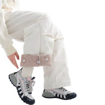 Moterys žieminės pūkų kelnes, tiesus kirpimas, aukštas juosmuo, užpildas 80–90% pūkų, pagrindinis audinys 95% poliesteris (Žiemos 2025)