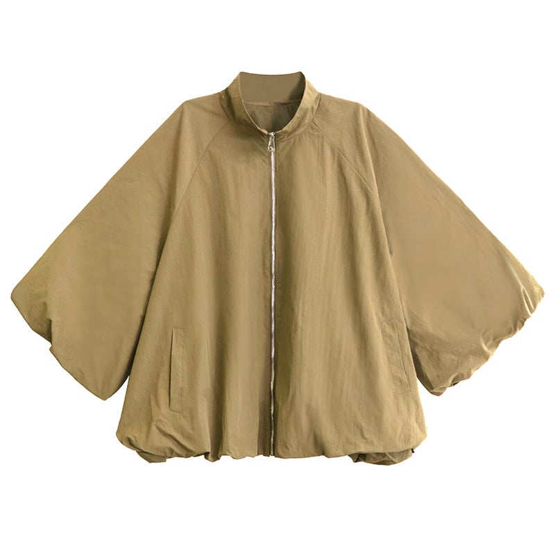 Jakna sa stojećim ovratnikom, zatvara se patentnim zatvaračem, širok kroj, A-linija vjetrovka, proljeće 2025