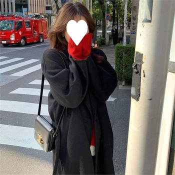 Средно дълго дамско палто за есенно-зимния сезон, Hepburn вдъхновено, стил Hong Kong, Corduroy плат с козина зайче под 30% съдържание