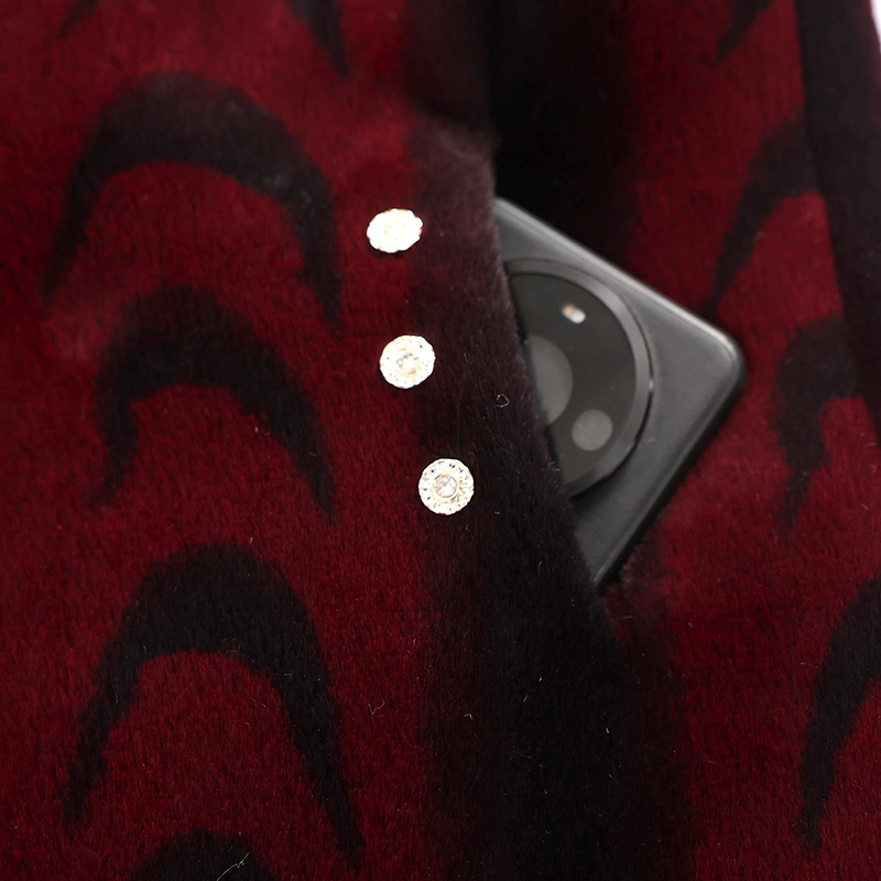 Ženski zimski kaput od imitacijskog mink velura, poliester >95%, zima 2025, elegantan gradski stil