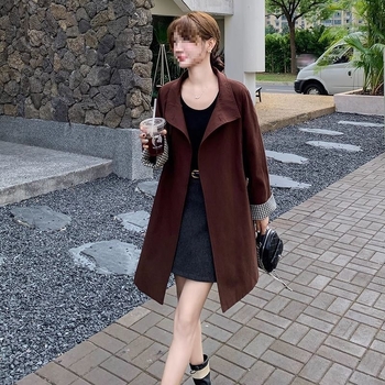 Trenč kaput ultra kratke dužine, A-silueta, Chenille tkanina, visok sadržaj Spandexa, stoji ovratnik, kopčanje šnorne