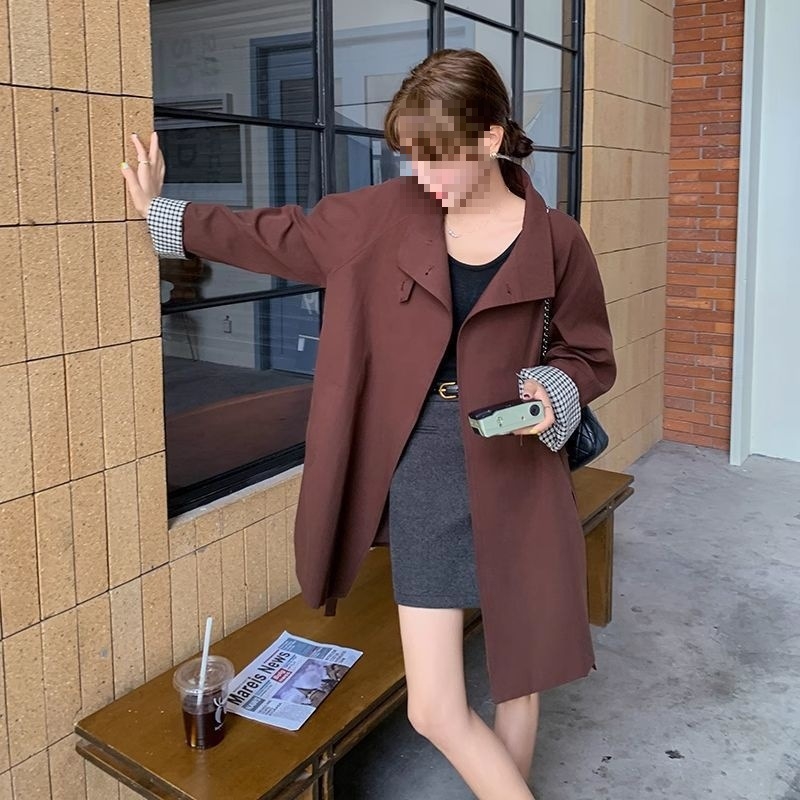 Trenč kaput ultra kratke dužine, A-silueta, Chenille tkanina, visok sadržaj Spandexa, stoji ovratnik, kopčanje šnorne