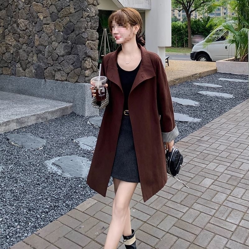 Trenč kaput ultra kratke dužine, A-silueta, Chenille tkanina, visok sadržaj Spandexa, stoji ovratnik, kopčanje šnorne