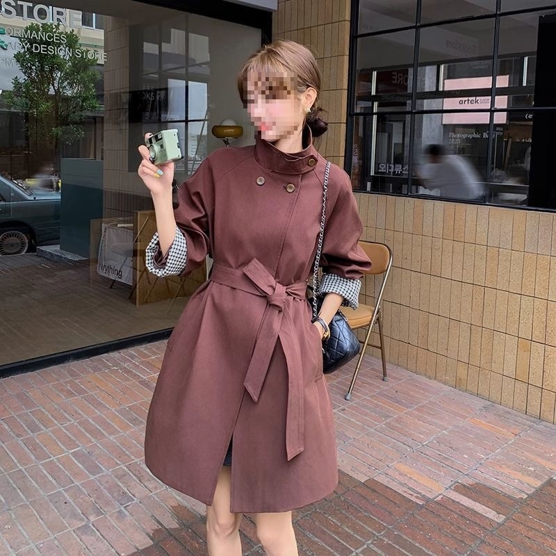 Trenč kaput ultra kratke dužine, A-silueta, Chenille tkanina, visok sadržaj Spandexa, stoji ovratnik, kopčanje šnorne