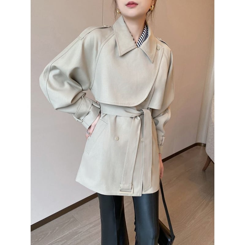 Poliesterski srednje duljine kaput-vek s stojećim ovratnikom i kapuljačom, duljina 50–65 cm, kraljevski ženski stil