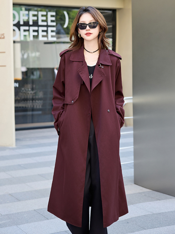 Дамско ветрово яке – полиестер, едноцветен модел, удължена кройка, скрити копчета