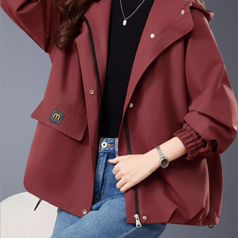 Kratka jakna s kapuljačom za žene – poliester, zatvarač, široka kroj, dugi rukavi, jesen 2025