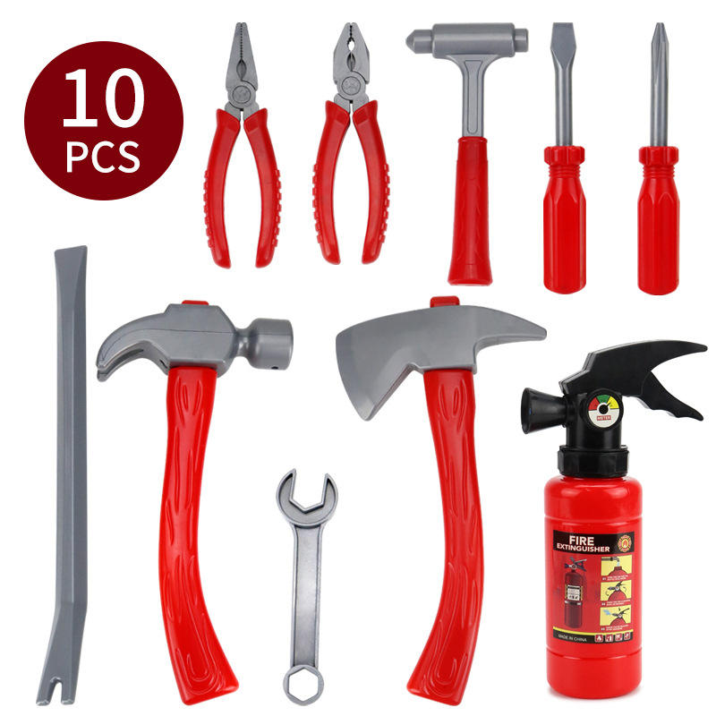 Laste tuletõrje rollimängu komplekt plastist veepüstoliga, seljakotiga, kiivriga ja tuletõrjevahendiga, sobiv 4–6-aastastele lastele.