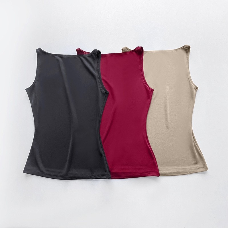 Ženski top bez rukava, slim fit, bez naramenica, viskoza 70–80%, visoka elastičnost, gradski stil