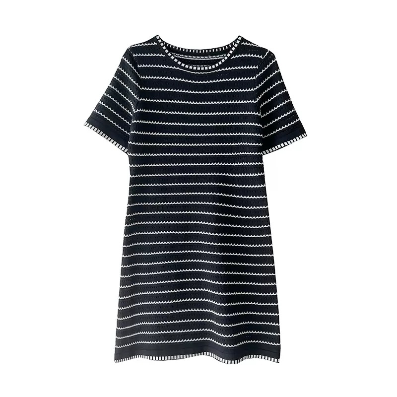 Haljina za trudnice od pletenine u Chanel stilu, prugasta, midi duljine, okrugli izrez, rukav 3/4, A-linijski kroj