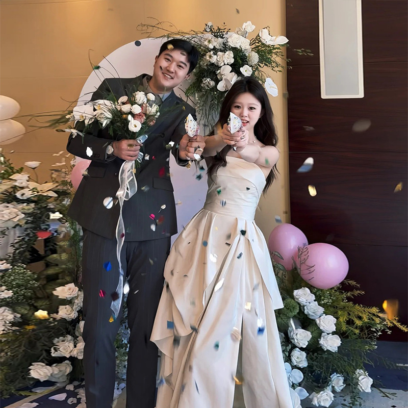 Váll nélküli estélyi ruha csőnyakú kivágással, ujjatlan, derék középső, hosszú, földig érő, poliészter