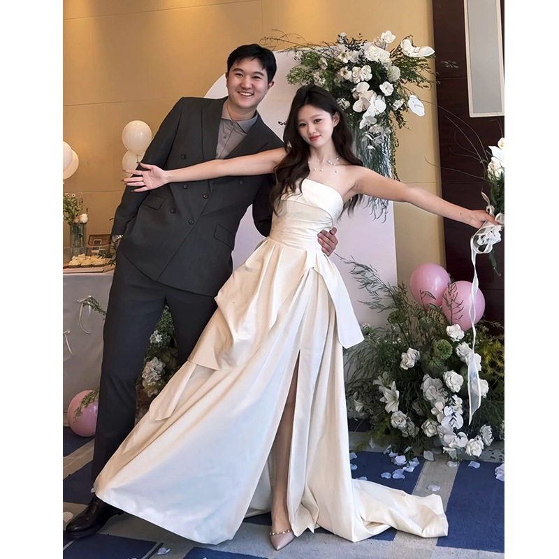 Váll nélküli estélyi ruha csőnyakú kivágással, ujjatlan, derék középső, hosszú, földig érő, poliészter