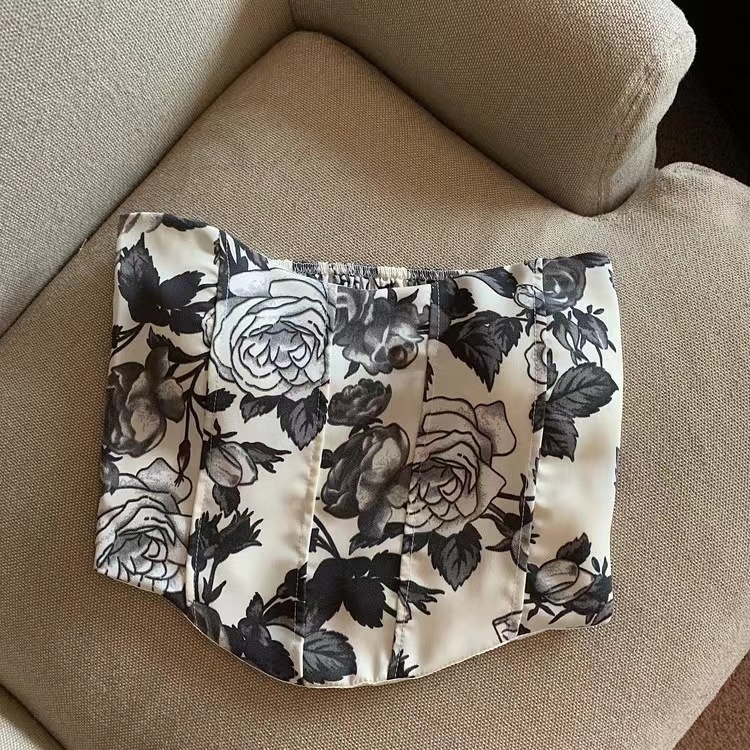 Tube top za poprsje s trakama | 70–80% najlon | puni košarice | tanak oblikovan šalica | nevidljivi stražnji dio | udoban
