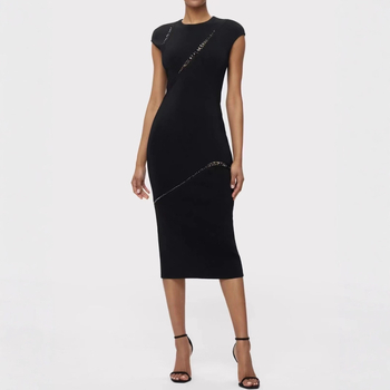 Bandage ruha gyémánt díszítéssel, ujjatlan, kerek nyakú, középméretű, poliészter-viskóz anyag