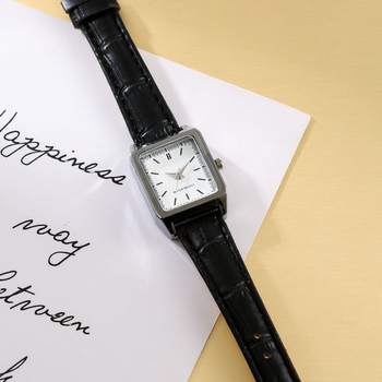 Analogni kvarcni sat s kvadratnim cifrom, Bamboo peak mehanizam (model 68/0124), kućište od legure, remen od imitacije kože, svjetsko vrijeme