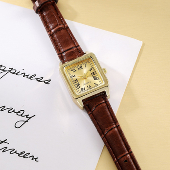 Analogni kvarcni sat s kvadratnim cifrom, Bamboo peak mehanizam (model 68/0124), kućište od legure, remen od imitacije kože, svjetsko vrijeme