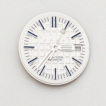 Pulksteņa cipferu komplekts ar iekšējo ēnas gredzenu, baton rokas un luminescējošiem indikatoriem; 50 gab.; 2024. gada vasara