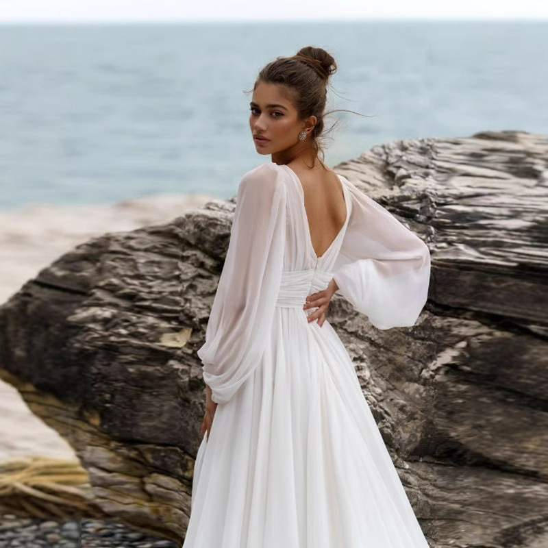 Vjenčana haljina s dubokim V izrezom, visokim strukom, dugim rukavima, malom šlepom, chiffon-spandex materijal