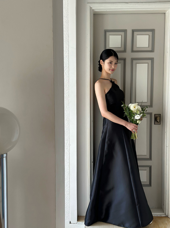 Korejski stil lagane svadbene haljine s halter-neck izrezom, bez rukava, A-linije silueta, visokim strukom