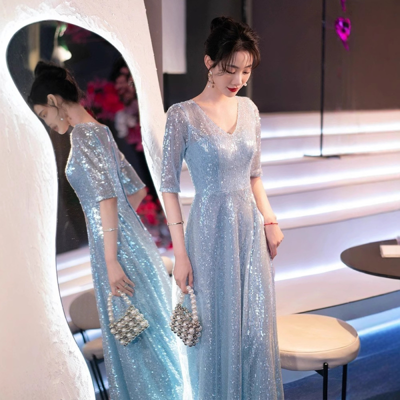 Βραδινό φόρεμα με πάνελ παγιέτες, βαθύ V-ντεκολτέ, μακρύ σιλουέτα Α-γραμμής, μέση