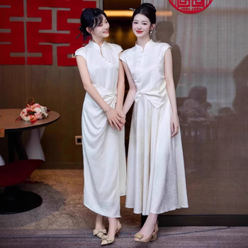 Divdaļīga līgavas kleita, iedvesota no Guofeng, A-līnija, bez piedurknēm, ar dubultu apkakli un augšupvieto apkakli, vasara 2025, poliesters 70-80%