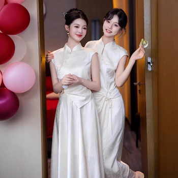 Kaheosaline pruutkleitide komplekt kinų stiilis, A-line, varrukateta, seisev krae, reljeefne tekstuur, polüester, suvi 2025