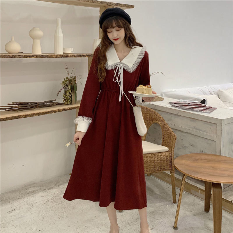 Haljina, Hepburn stil, stisnuta linija struka, dugi rukavi, ovratnik tipa lutke, mrežasti materijal