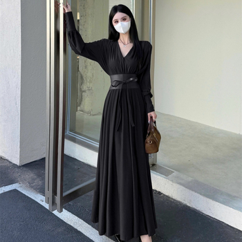 Елегантна рокля с талиев пояс и връзка, V-образно деколте, полиестерна тъкан, дълги ръкави