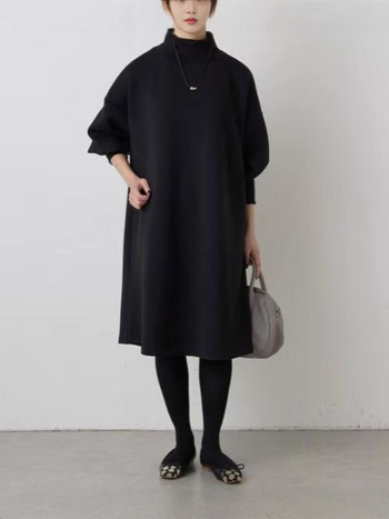 Pletena haljina s visokim ovratnikom, dugim rukavima, A-linija, poliester