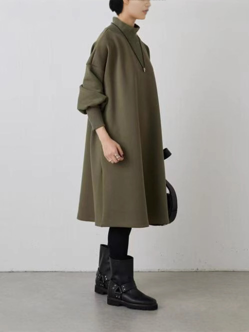 Pletena haljina s visokim ovratnikom, dugim rukavima, A-linija, poliester