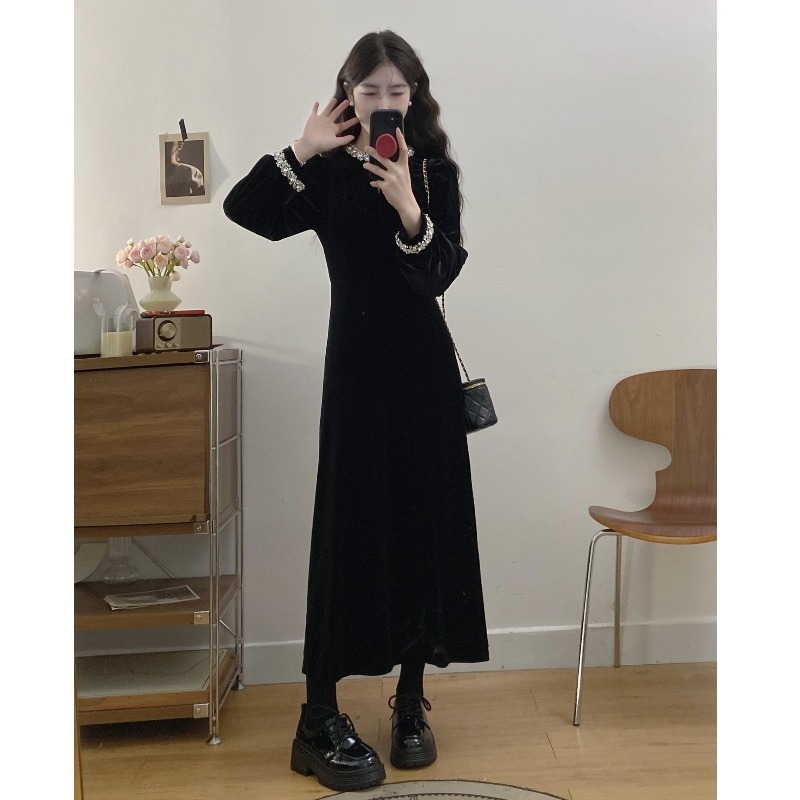 Duga šifon haljina s volanom suknje, kapuljačom, lotus list ovratnik i fenirske rukave, književno-retro stil